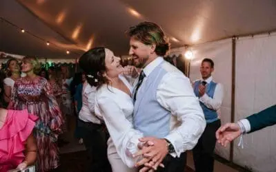 Candid Wedding Photography: We love this new trend