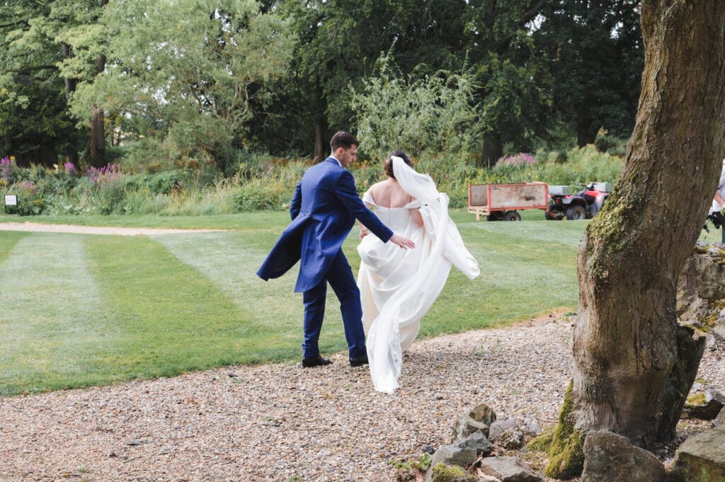 Relaxed Documentary Wedding Photography 